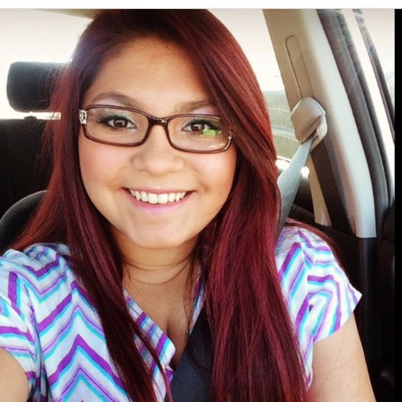 Meet your Posher, Alexandra - Picture 2 of 4